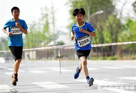 中考体育1000米跑，满分动作要领#中考体育 #北京中考体育