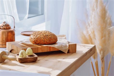 Choosing The Right Cutting Board Size For Your Kitchen - Hardwood ...