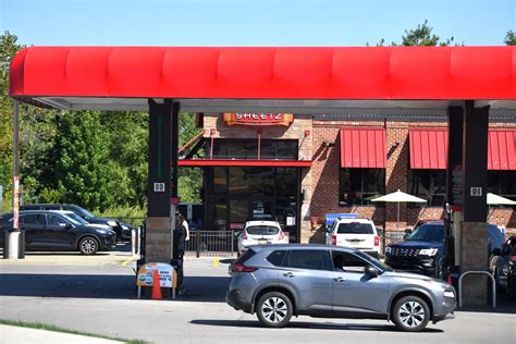 Sheetz to provide veterans free meal, car wash