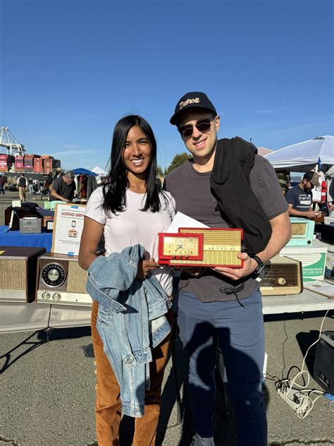 Alameda Antique Faire Pix - 12/1/24 - California Historical Radio Society