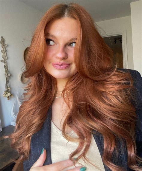 20 Video Guides on How to Style Curtain Bangs in 2025 - Hair Adviser