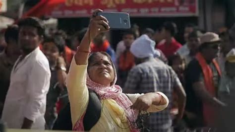 Writing With Fire, Indian Documentary On Dalit Women Journalists ...