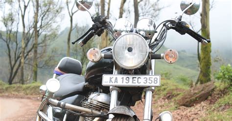 MadMan: How to Install fog lamp in your Royal Enfield