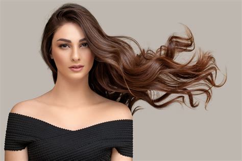Say Goodbye to Dandruff with These Simple Steps - Stay Updated With Salon Trusted: Check Our ...