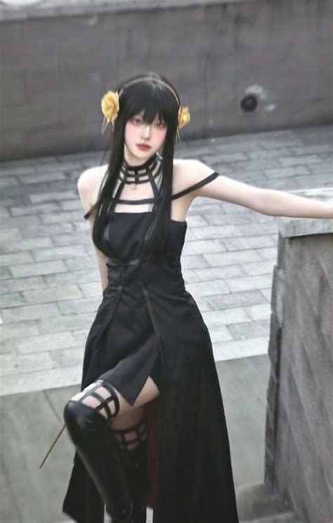 Cosplay Transformation 的图像结果