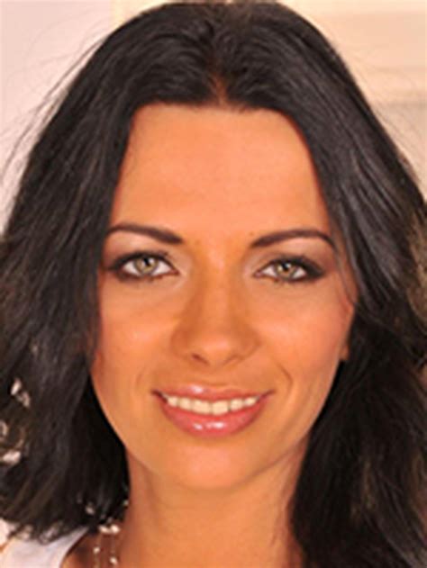 Shalina Devine Wiki & Bio - EroFound