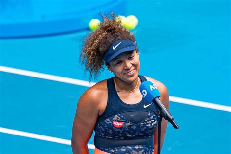 Osaka gana a Serena y manda un divertido aviso: "Mari, deja de mandar ...