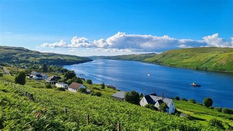 THE OLD INN & WATERFRONT BUNKHOUSE (Carbost, Scotland) - Inn Reviews ...