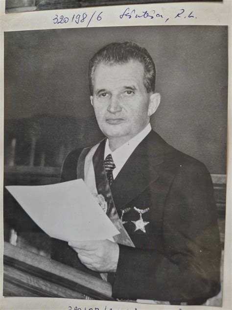 Nicolae Ceaușescu 的图像结果