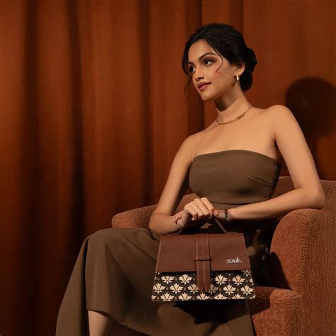 Kriti Sanon - Bidri Kaiser Iconic Evening Satchel