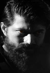 yash actor black hero kgf nature perfumes rocking star telugu villain ...