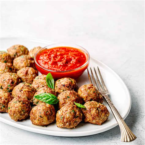 Melt-In-Your-Mouth Ground Beef Italian Meatballs (Soft and Juicy ...