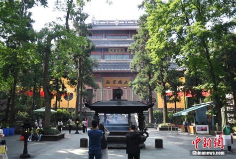 千年古刹杭州灵隐寺有序恢复开放 - 图说新闻 - 华夏经纬网