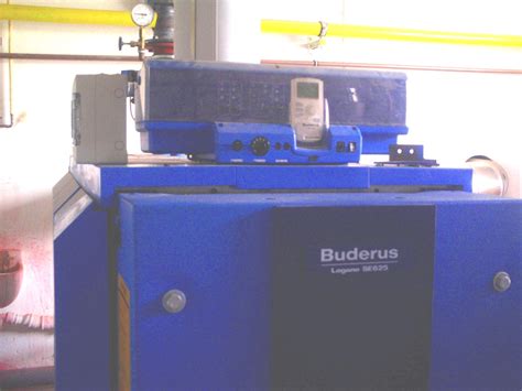 Heizungsanlage BUDERUS SE 625 in Hameln | Dienstleistungen | Kleinanzeigen