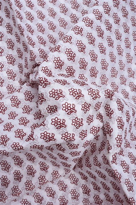 Floral Printed Design White Ahmedabad Cotton Saree – Sundari Silks