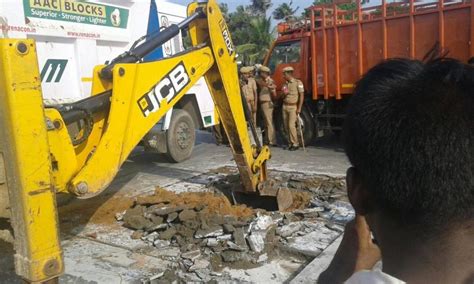 Exclusive Photos: Jayalalithaa to be cremated at MGR's memorial site ...