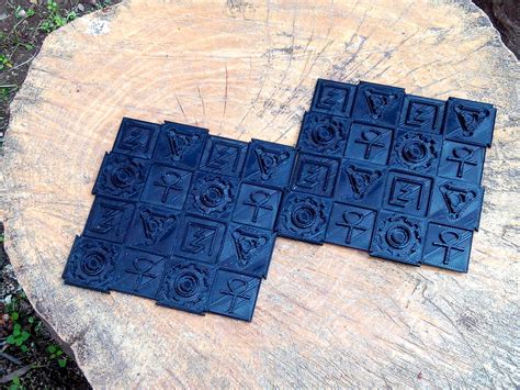 Gab on Twitter: "Alien Symbols 4x4 Expandable Chessboard with 1 ...