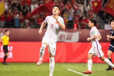中国2：0关岛，上半场暂时领先！_比赛