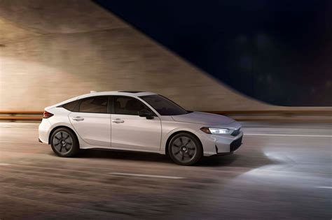 Honda Civic Sedan or Honda Civic Hatchback | Capital One Auto Navigator