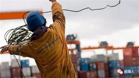【热点】涨薪2.5%：关于海员工资、码头工人权益的谈判