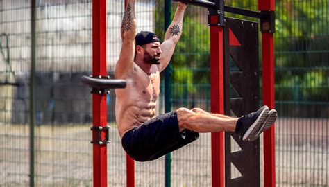 A Comprehensive Guide to Mastering Callisthenics at All Levels | FITPASS