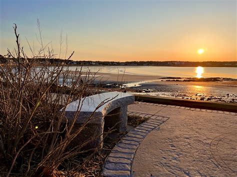 Spring Bed & Breakfast Package - Kennebunk Beach Maine (Seaside Inn)