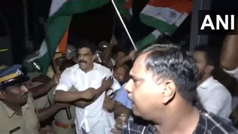 Kerala: Cong MLA Kuzhalnadan arrested, later released on bail by court