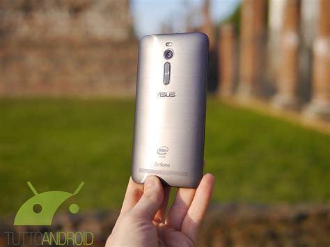 ASUS ZenFone 2 ZE551ML e ZE550ML si aggiornano: ecco le novità