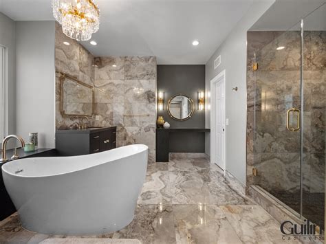Luxury Master Bathroom Layout