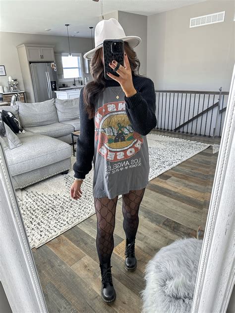 T-Shirt Dress Outfit | Tee dress outfit, Trendy mom outfits, Nashville ...