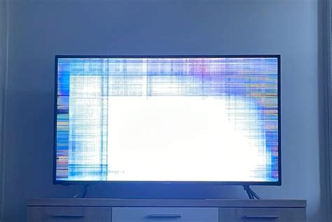 Fernseher zeigt vertikale und horizontale Streifen. Was tun? (LED ...