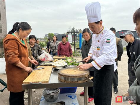 宁波乡村厨师的春节 1天接10单生意-新闻中心-中国宁波网