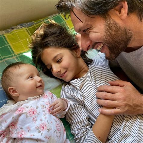 Interesting Facts And Photos About Shahid Afridi Family - StarBiz.com