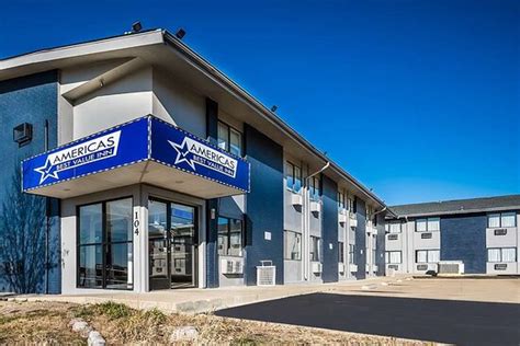 AMERICAS BEST VALUE INN EAST PEORIA - Motel Reviews, Photos, Rate ...