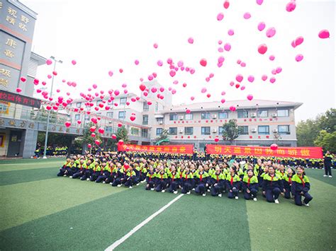 南京市江宁高新区中学为给师生们创造一个良好的工作学习环境