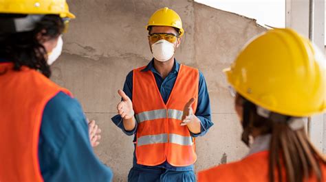 Top 10 important rules for workplace safety - Soft Designers