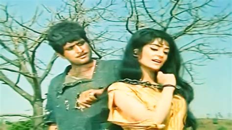 Saira Banu recalls Manoj Kumar ducking behind her while shooting ‘tense ...