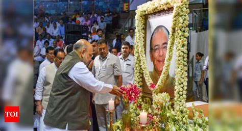 Politicians, corporate leaders, judges attend Jaitley's prayer meeting ...