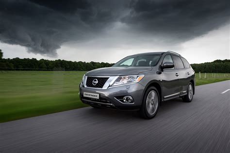 2015 Nissan Pathfinder - HD Pictures @ carsinvasion.com