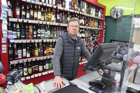 Agression au couteau dans une supérette près de Caen : un jeune homme ...