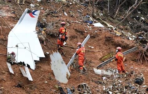 历史上的今天6月22日_2000年武汉航空343号班机在武汉遭雷击坠毁，造成机上42人及地面7人遇难。