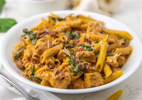 Creamy Italian Chicken Pasta - An Easy One-Pot Recipe