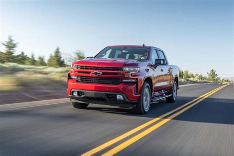 2020 Chevrolet Silverado diesel tops pickup truck mpg race