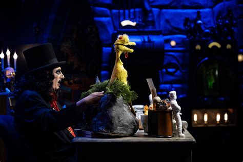 Vintage Chicago Tribune: How Svengoolie has evolved on TV