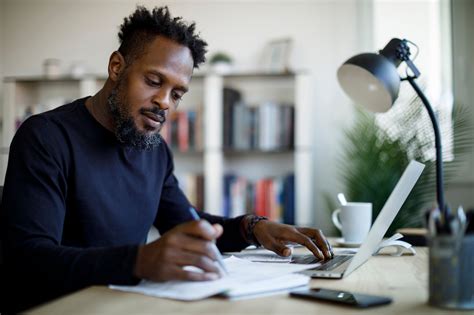 Does Applying for a Credit Card Negatively Impact Your Credit?