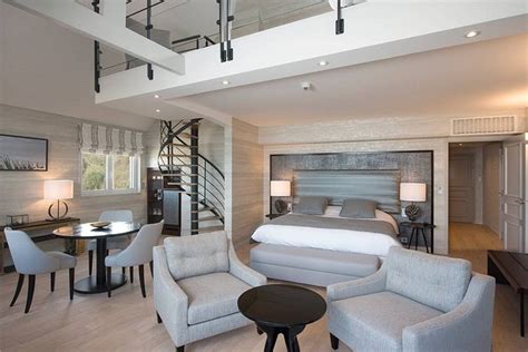 DOMAINE DE ROCHEVILAINE (Billiers) - Hotel Reviews, Photos, Rate ...