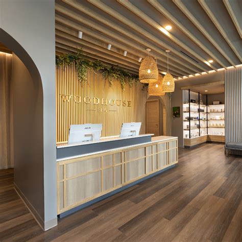 How Woodhouse Spas Empowers Franchisees with Comprehensive Support