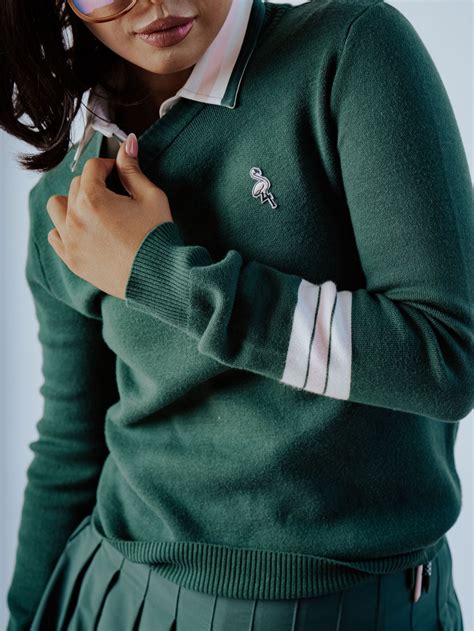 The best women's golf sweater - foreall.com