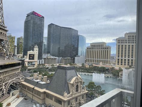 Caesars Rewards® Visa Signature® Credit Card Review