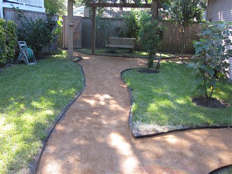 How to make a decomposed granite path. | Backyard landscaping, Garden ...